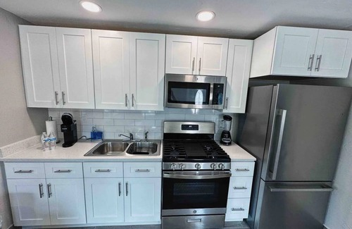 New Smyrna Beach Casa | Hidden Beach Bungalow - Walking distance to the beach, shops and great food!