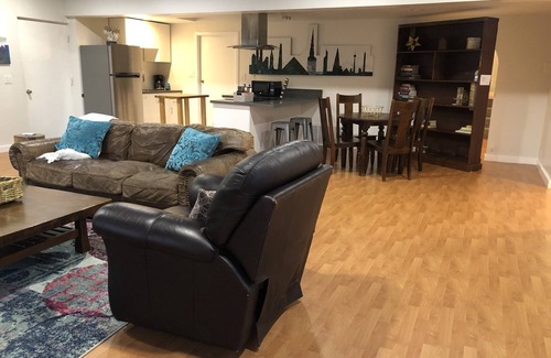 College West Casa | Hidden Canyon SDSU Lower Level - Winter Discounts!