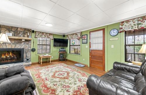 Franklin Casa | Hidden Creek Cabin