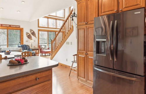 Lake City Casa | Hidden Creek Hideaway (Sleeps 8) Sauna, Fire Pits, and Fall Foliage Views Awaits!