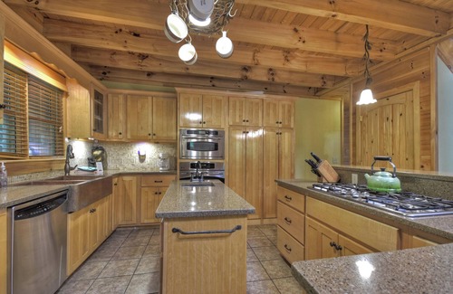 Blanche Manor Ranch Cabina | Disfrute de la tranquilidad y el aislamiento de esta hermosa cabaña.
