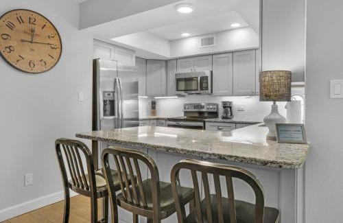 Miramar Beach Apartamento | Hidden Dunes Cottage 173 by Newman-Dailey
