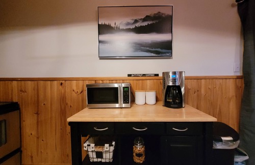 Corner Brook Cabina | Hidden Forest Lake House on George's Lake