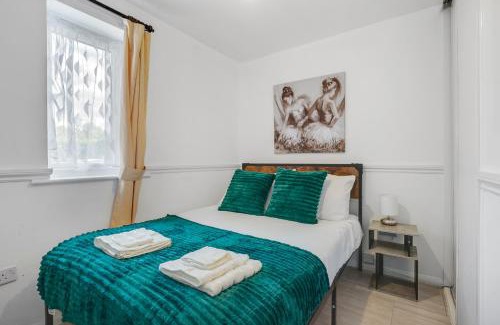 Tottenham Apartamento | Hidden gem,10 Mins to Central London & Hotspur stadium with Parking Great for contractors, students, tourists, relocators