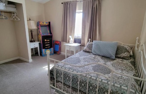 Fernley Complejo | Hidden Gem 2 bed 2 bath private mobile home with great parking