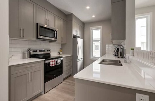 Calgary Casa | Hidden Gem 2 BR + Near Airport/Highway