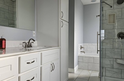 Tower Grove East Cama Y Desayuno | Hidden Gem Bed & Breakfast - Your Personal Hotel for 4 Guest