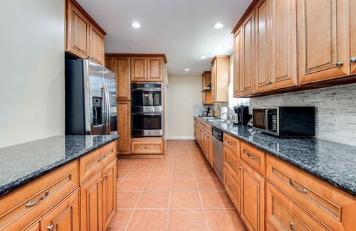 Encino Casa | Hidden Gem | Centrally Located | Family Friendly