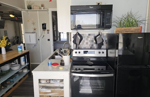 Panama City Beach Apartamento | Hidden Gem Guest House, 15min Pier Park, 5 min Beach & Publix Sports Complex