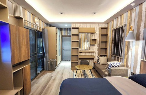Chatuchak Cabina | Hidden gem in BKK! Treehouse-styled cabin in a lush private aviary-Pet Friendly!
