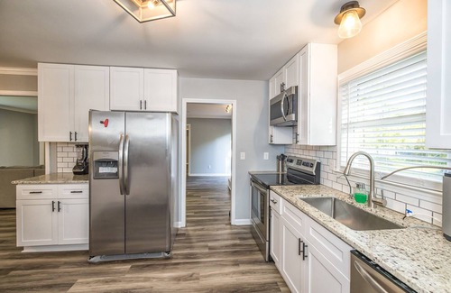 Kirkland Casa | Hidden Gem in Porters Neck with Hot Tub+Fire Pit