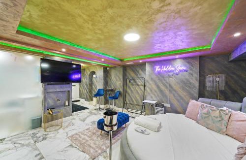 Luton Apartamento | Hidden Gem Lt Properties Jaccuzi bath massage chair Superkingsize bed Parking available