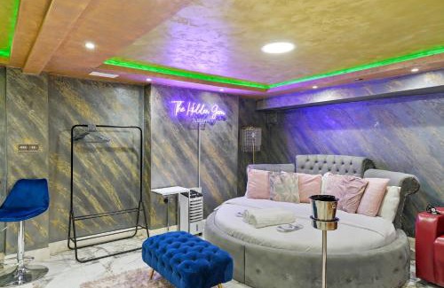 Luton Apartamento | Hidden Gem Lt Properties Jaccuzi bath massage chair Superkingsize bed Parking available