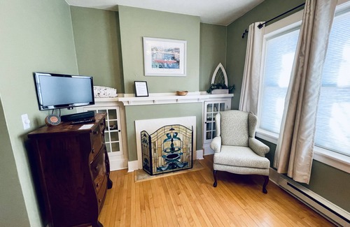 Redwood Falls Casa | Hidden Gem of Redwood Falls - The Vintage Inn