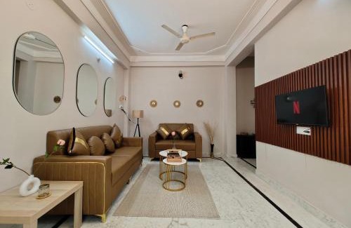 Banjara Hills Apartamento | Hidden Gem - Private 1BHK, Fully Furnished Elegant Stay with Indoor Canopy & Fast Wi-Fi