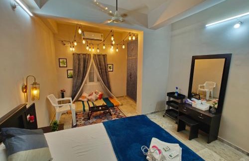 Banjara Hills Apartamento | Hidden Gem - Private 1BHK, Fully Furnished Elegant Stay with Indoor Canopy & Fast Wi-Fi