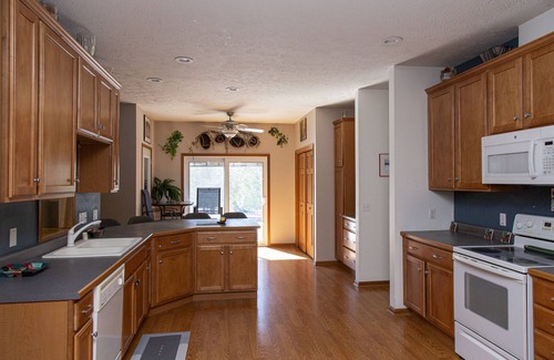 Egg Harbor Casa | Hidden gem, secluded yet close to everything. Perfect multi-family retreat.