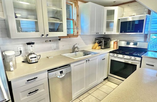 Town of Southampton Cabaña | Hidden gem! Southampton beach cottage