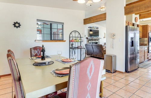 Radium Springs Casa | Hidden gem walking distance to State Park