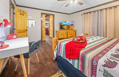 Rocky Grove Casa | Hidden Hollow Cabin in the Smoky Mountains