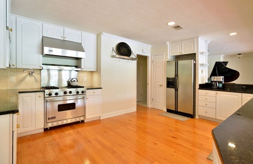Gainesville Casa | Hidden Lake Vacation Club AND Carriage House - Sleeps 18!