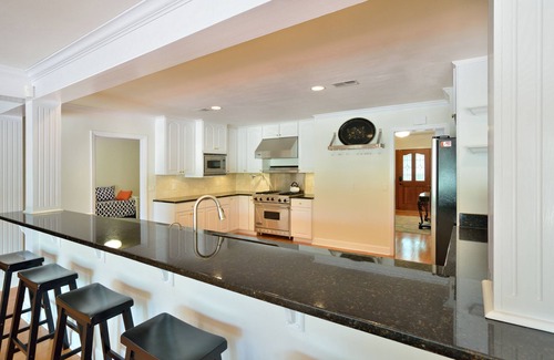 Gainesville Casa | Hidden Lake Vacation Club AND Carriage House - Sleeps 18!