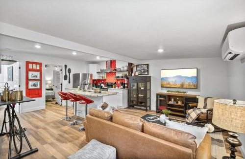St. Augustine Casa | Hidden Lighthouse Bungalow Renovated 2 Beds Dogs Ok