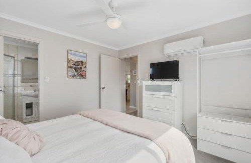 Middleton Casa | Hidden Little Gem - Township - Luxury - Linen Included