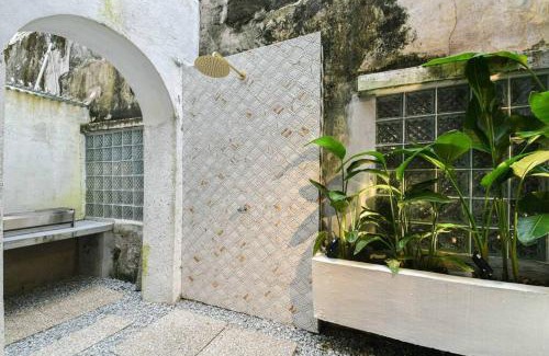 Kampung Jawa Casa | Hidden Mansion with Private Pool