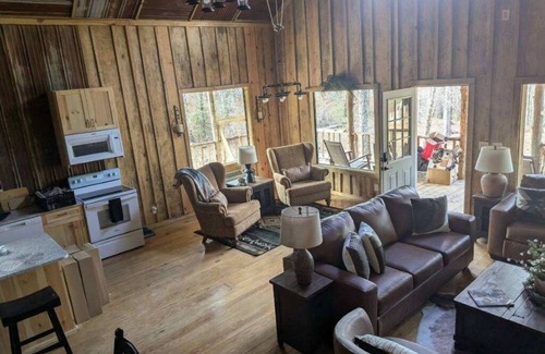 Abbeville Cabina | Hidden Oaks Grand Cabin #1