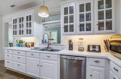 Edisto Island Casa | Hidden Oasis home with game room, saltwater pool and fire pit