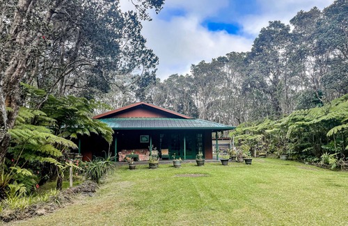Volcano Casa | Hidden paradise with a hot tub, wood fireplace, large lanai, & jetted tub