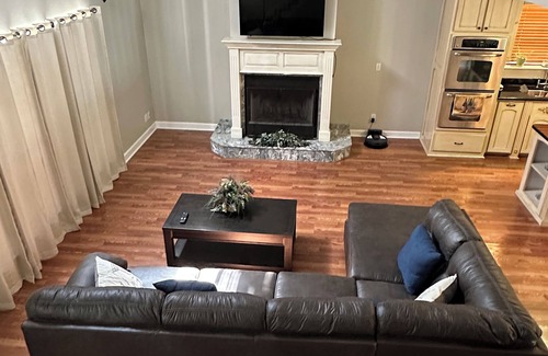 Biloxi Casa | Hidden Treasure Charming 4-bedroom river house on the Biloxi River