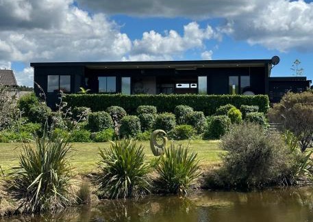Mangawhai Casa | Hidden Treasure in Mangawhai Village