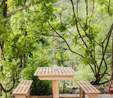 Kambresko Casa | Hidden Valley House - a rustic retreat