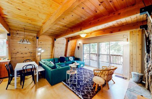 Crestline Casa | Hidden Wonder
