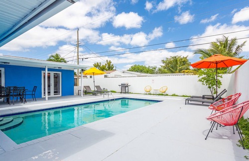 Driftwood Casa | Hideaway 3 Bedrooms with Private Pool and Game Room