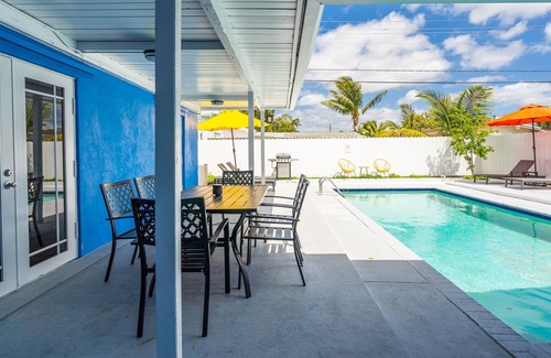 Driftwood Casa | Hideaway 3 Bedrooms with Private Pool and Game Room