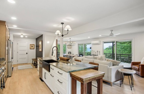 Sylva Casa | Hideaway at Harvest Moon