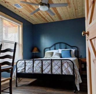 Mammoth Spring Casa | Hideaway Cabin near Mammoth Springs, Ark