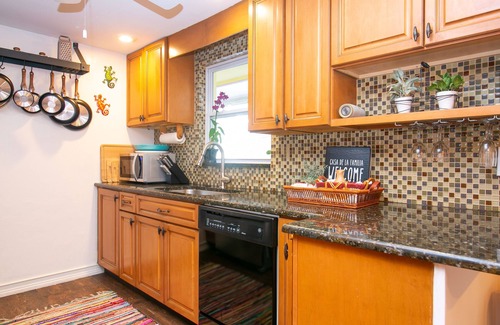 South Gate Ridge Casa | Hideaway House Private Boho Retreat Pool Spa 3.5 miles to Siesta Beach