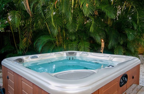 South Gate Ridge Casa | Hideaway House Private Boho Retreat Pool Spa 3.5 miles to Siesta Beach