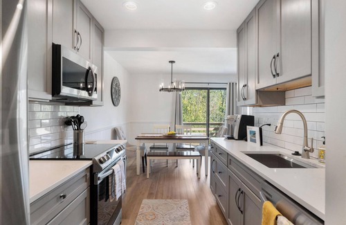 Harbor Springs Condominio | Hideaway Valley #3: 3 BR, 2.5 BA in Harbor Springs, Sleeps 6