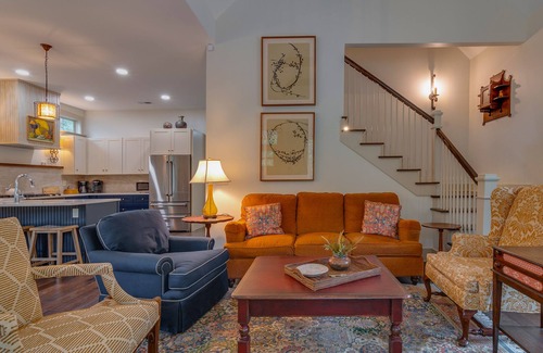 East Midtown Casa | Higbee House Too, AKA The Jolly Roger