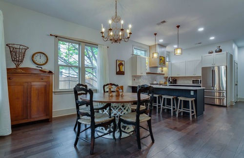 East Midtown Casa | Higbee House Too, AKA The Jolly Roger