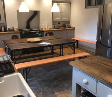Bristol Casa | higgihaus 46 Beautifully Appointed 5 Bedroom Victorian House Sleeps 5-14
