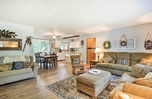 Higgins Lake Casa | NUEVA casa de Roscommon con Fire Pit-Walk al lago Higgins