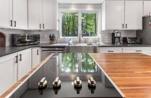 Higgins Lake Casa | Higgins Lake - One Of A Kind Lakefront Lodge!