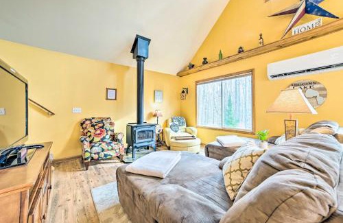 Higgins Lake Casa | Higgins Lake Retreat - Hike, Swim, Relax!