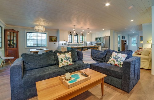 Higgins Lake Casa | Higgins Lake Vacation Rental w/ Lake Views & Deck!